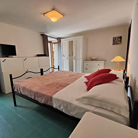 Giostro 3 Apartment *