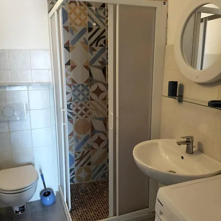 Giostro 3 Apartment
